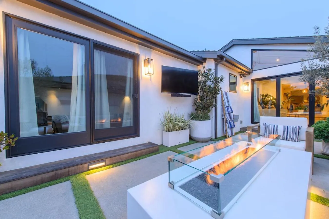 Holiday home Mediterranean Hilltop Oasis Indoor And Outdoor Luxury Los Angeles United States