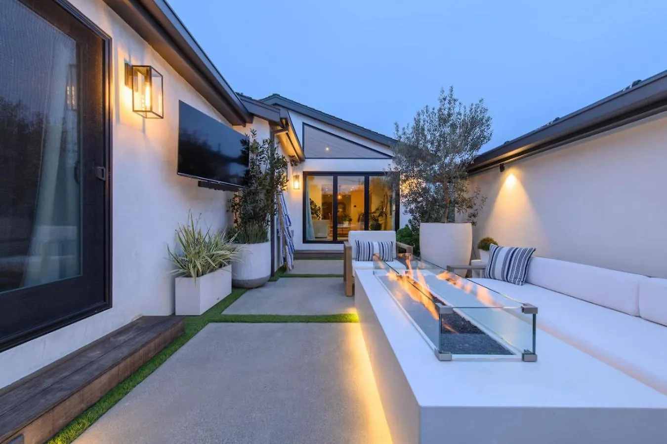 Mediterranean Hilltop Oasis Indoor And Outdoor Luxury Los Angeles Nyaraló